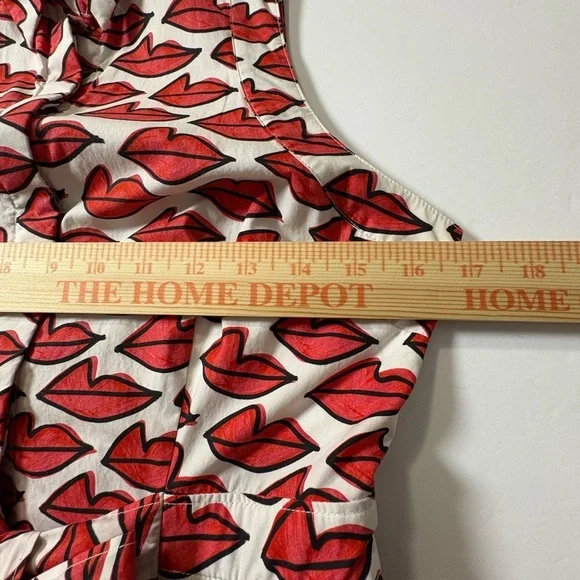 Anthropologie Red Smooch Dress. All Over Red Lip Design. Button Front. Pockets. - Picture 5 of 16